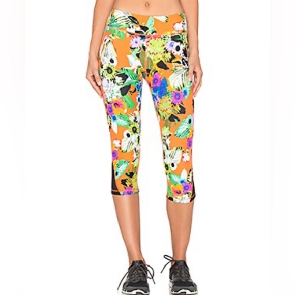TRINA TURK Recreation Pop orange floral Print Cropped Leggings S… - Picture 1 of 10